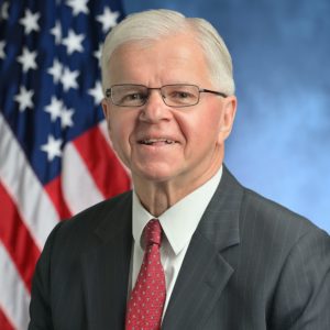 2021_headshot_thiele_flag
